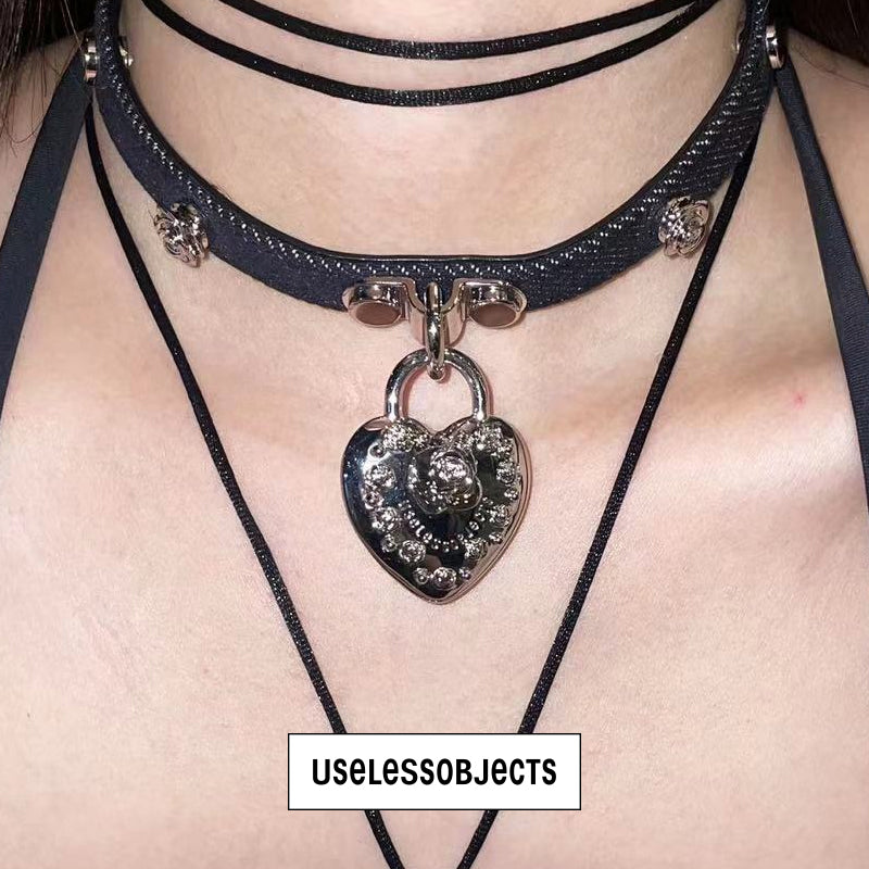 LUMOS choker